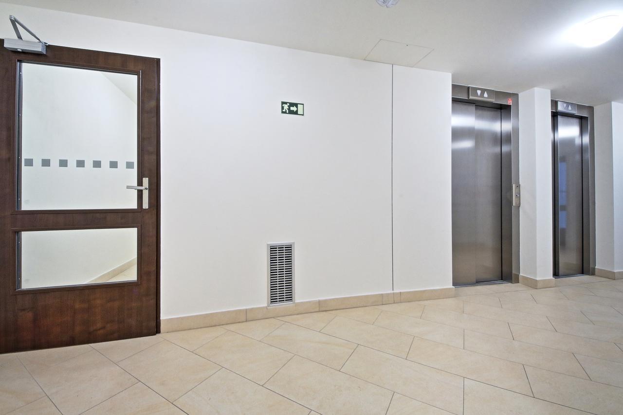 Ol Apartments براغ المظهر الخارجي الصورة