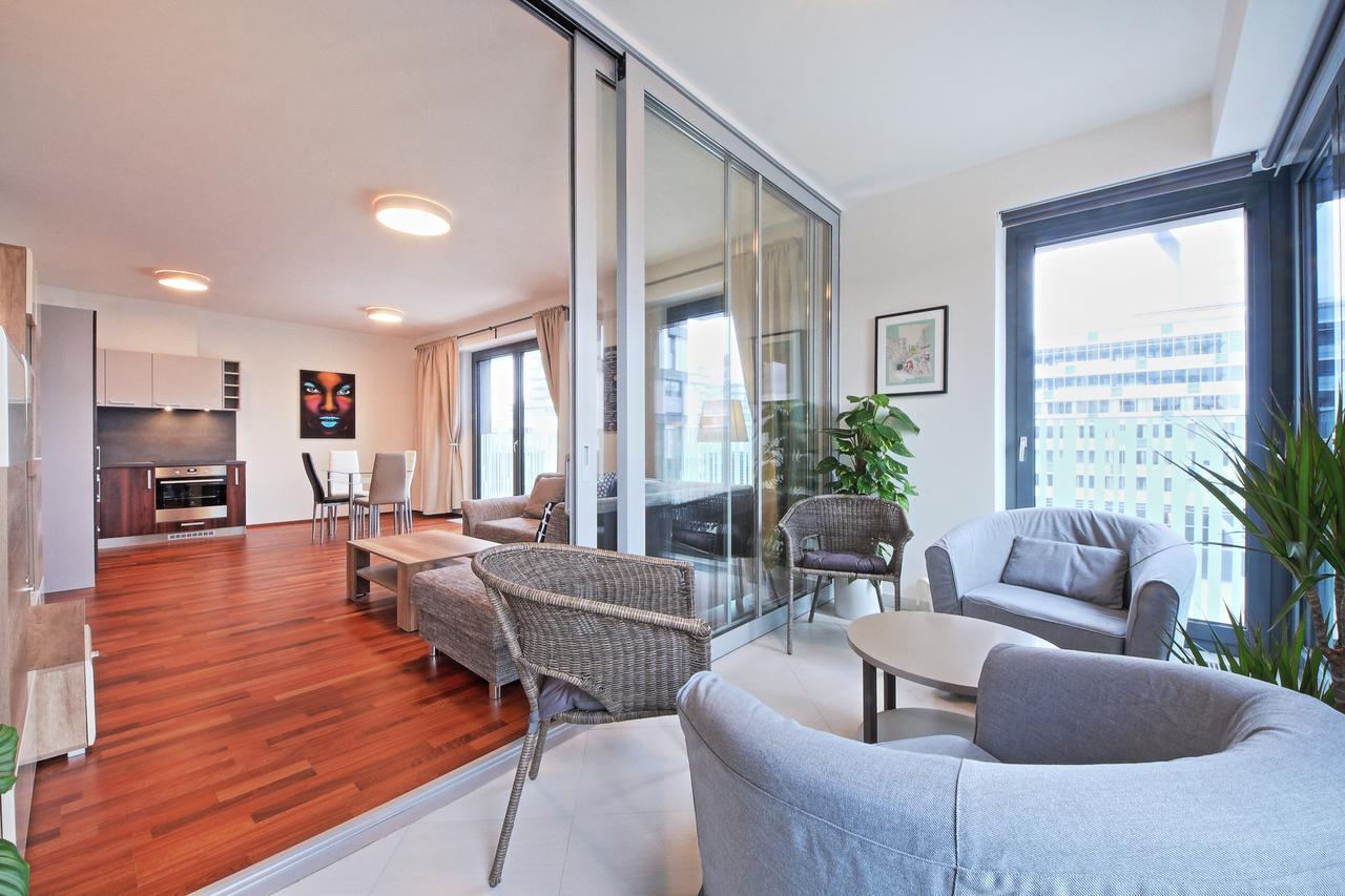 Ol Apartments براغ المظهر الخارجي الصورة